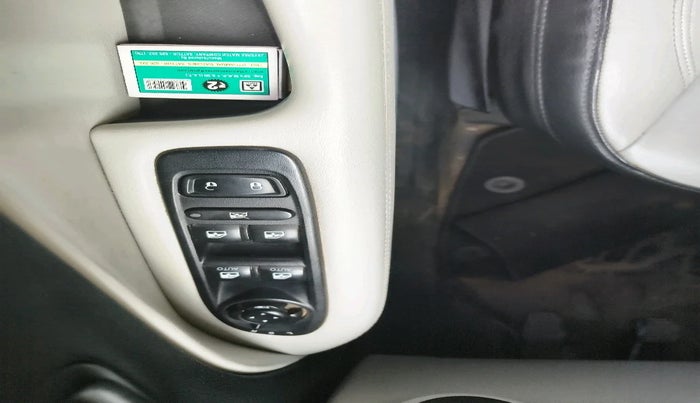 2020 Jeep Compass LONGITUDE PLUS 2.0 DIESEL, Diesel, Manual, 1,80,243 km, interior