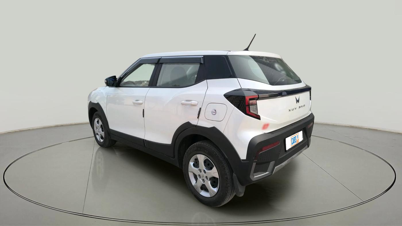 2024 Mahindra XUV 3XO MX3 1.2 L TCMPFi, Petrol, Manual, 13,496 km, exterior