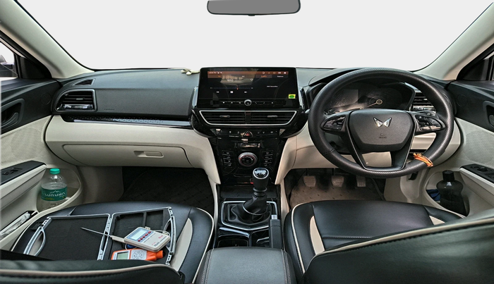 2024 Mahindra XUV 3XO MX3 1.2 L TCMPFi, Petrol, Manual, 13,496 km, interior