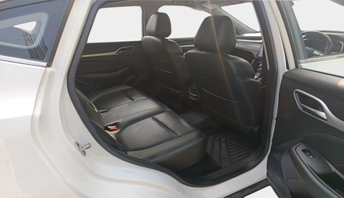 2022 MG ASTOR SHARP 1.3 TURBO AT, Petrol, Automatic, 39,327 km, interior