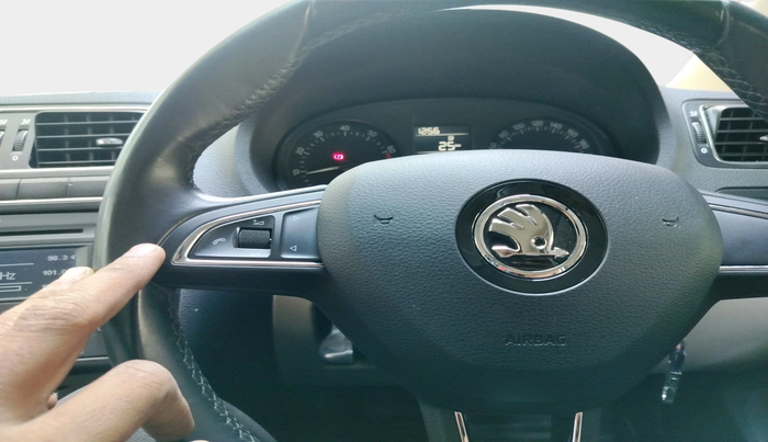 2017 Skoda Rapid AMBITION 1.6 MPI MT, Petrol, Manual, 32,596 km, interior