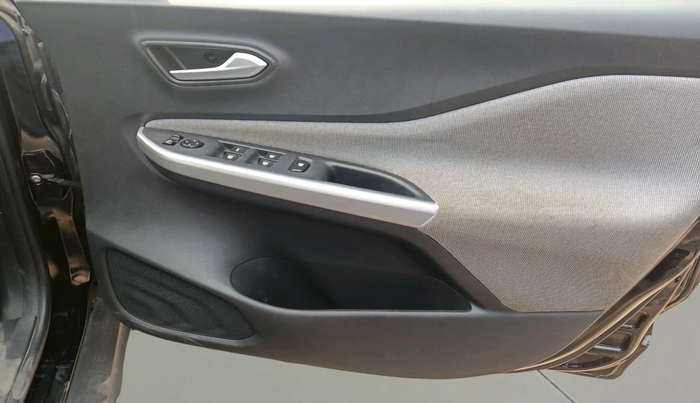 2024 Nissan MAGNITE XV MT, Petrol, Manual, 10,454 km, interior