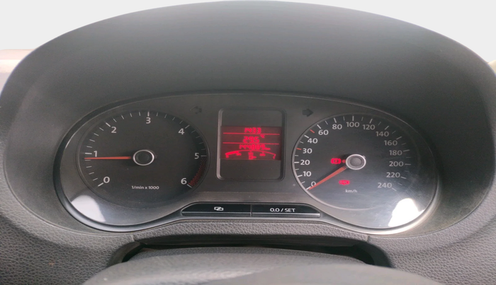 2011 Volkswagen Polo TRENDLINE 1.2L DIESEL, Diesel, Manual, 1,44,889 km, interior