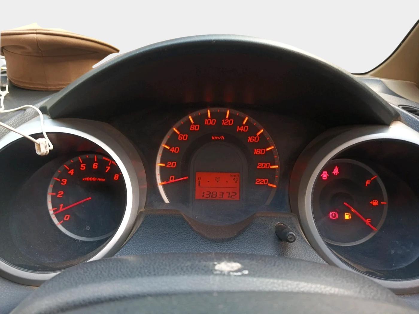 2012 Honda Jazz 1.2 L I-VTEC SELECT, CNG, Manual, 1,38,372 km, interior