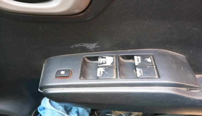 2012 Honda Jazz 1.2 L I-VTEC SELECT, Petrol, Manual, 1,38,372 km, interior