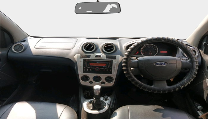 2014 Ford Figo TITANIUM 1.4 DIESEL, Diesel, Manual, 1,00,259 km, interior