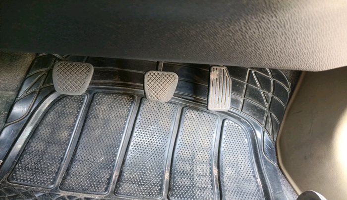 2017 Honda Brio S MT, Petrol, Manual, 1,13,191 km, interior