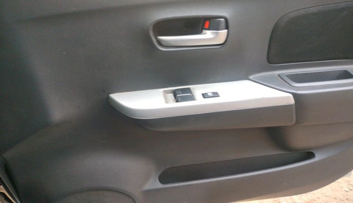 2012 Maruti Wagon R 1.0 LXI, Petrol, Manual, 1,02,255 km, interior