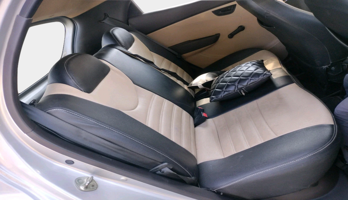 2012 Hyundai Eon ERA +, Petrol, Manual, 1,02,078 km, interior