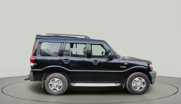 2014 Mahindra Scorpio LX, Diesel, Manual, 99,182 km, exterior