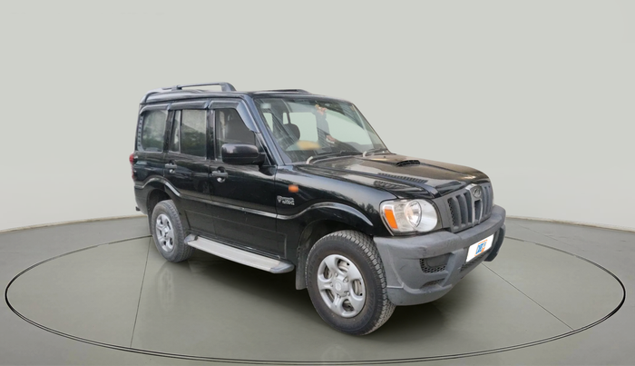 2014 Mahindra Scorpio LX, Diesel, Manual, 99,182 km, exterior