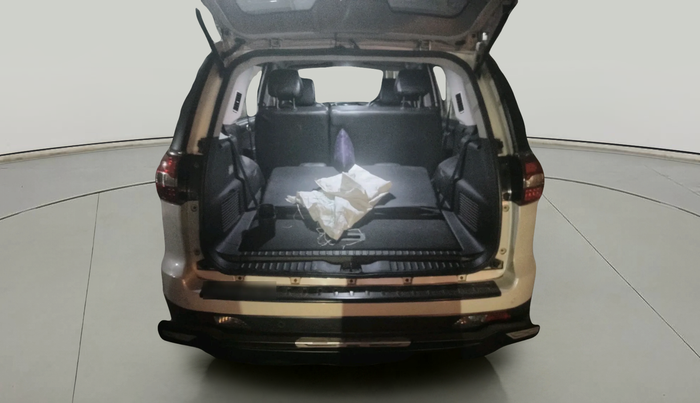 2018 Tata Hexa XM 4X2 7 STR, Diesel, Manual, 69,526 km, exterior