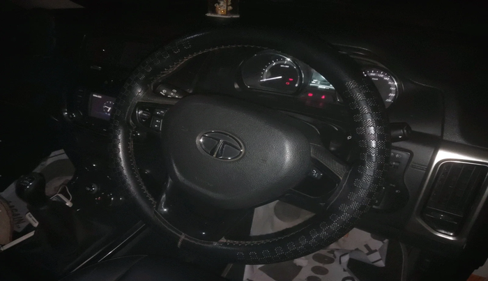 2018 Tata Hexa XM 4X2 7 STR, Diesel, Manual, 69,526 km, interior