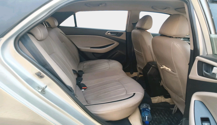 2014 Hyundai Elite i20 ASTA 1.2, Petrol, Manual, 1,06,570 km, interior
