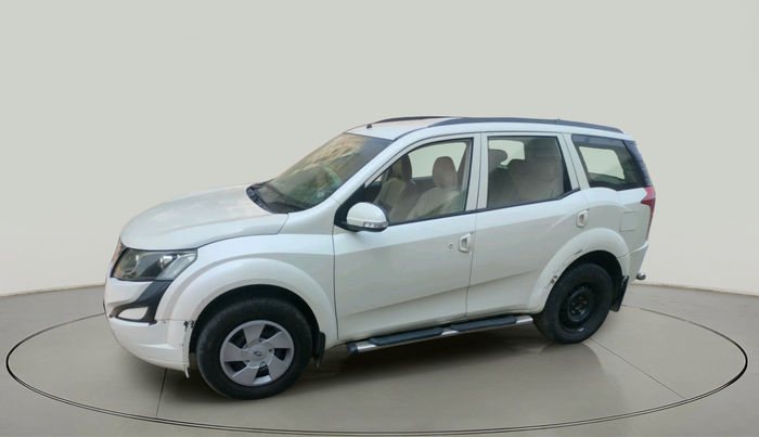 2015 Mahindra XUV500 W4, Diesel, Manual, 1,82,129 km, exterior