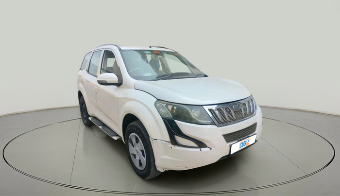 2015 Mahindra XUV500 W4, Diesel, Manual, 1,82,129 km, exterior