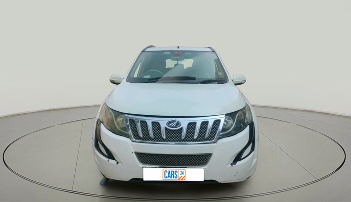 2015 Mahindra XUV500 W4, Diesel, Manual, 1,82,129 km, exterior
