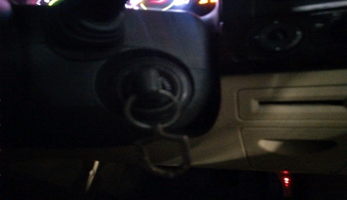 2011 Chevrolet Captiva LTZ AWD AT, Diesel, Automatic, 99,696 km, interior