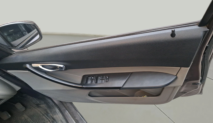 2018 Tata Tiago XZ DIESEL, Diesel, Manual, 1,47,400 km, interior