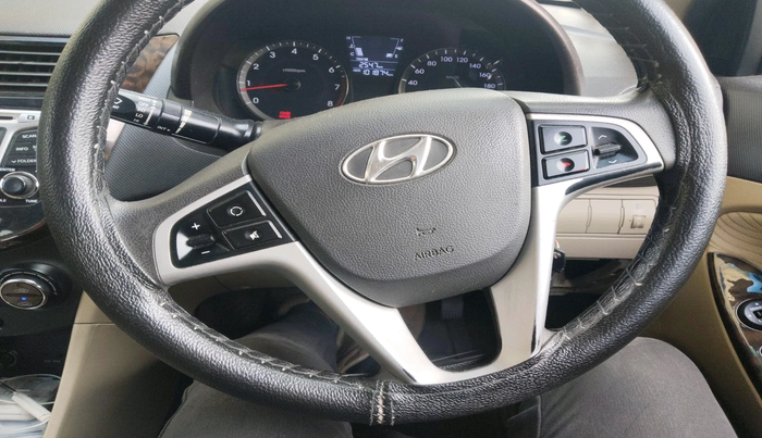 2013 Hyundai Verna FLUIDIC 1.6 VTVT EX, Petrol, Manual, 1,01,874 km, interior