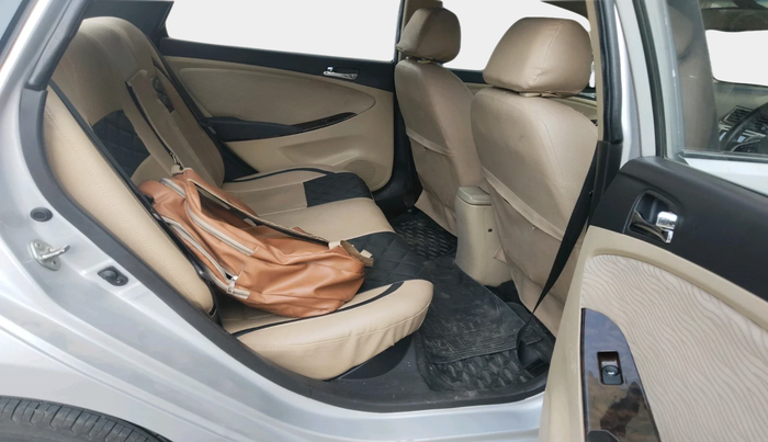 2013 Hyundai Verna FLUIDIC 1.6 VTVT EX, Petrol, Manual, 1,01,874 km, interior