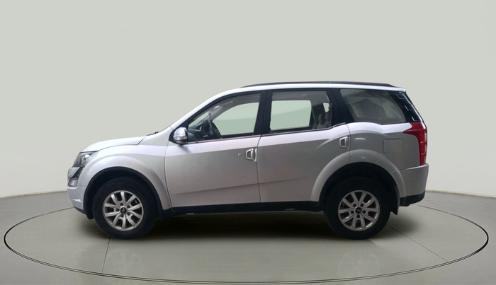 2017 Mahindra XUV500 W10 AT, Diesel, Automatic, 1,04,000 km, exterior