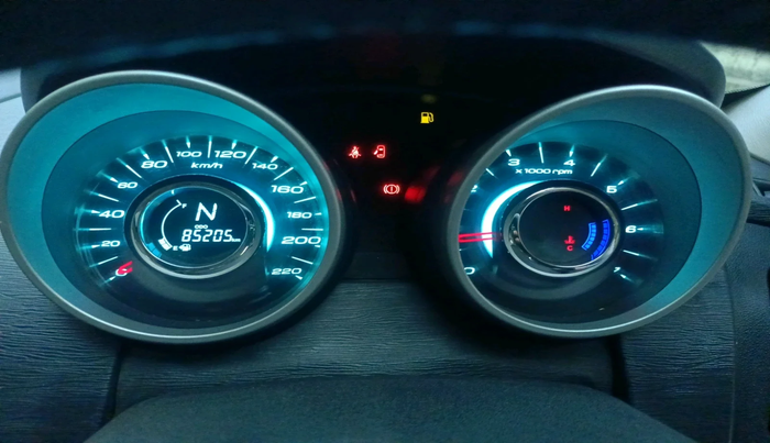 2017 Mahindra XUV500 W10 AT, Diesel, Automatic, 1,04,000 km, interior