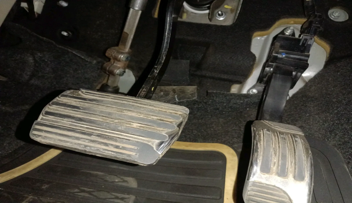 2017 Mahindra XUV500 W10 AT, Diesel, Automatic, 1,04,000 km, interior