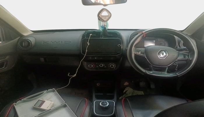 2023 Renault Kwid RXT 1.0 AMT, Petrol, Automatic, 42,043 km, interior