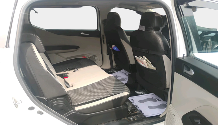 2021 Renault TRIBER RXZ, Petrol, Manual, 62,100 km, interior