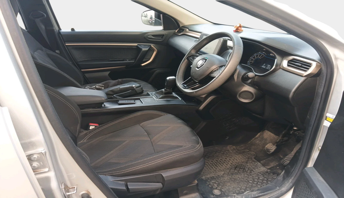 2022 Renault Kiger RXT AMT, Petrol, Automatic, 17,439 km, interior