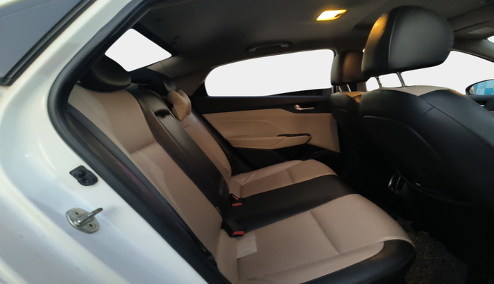 2017 Hyundai Verna 1.6 CRDI SX, Diesel, Manual, 1,38,213 km, interior