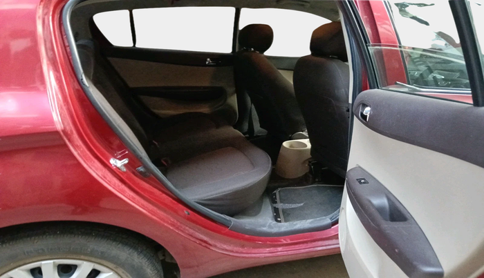 2011 Hyundai i20 MAGNA 1.2, Petrol, Manual, 57,335 km, interior