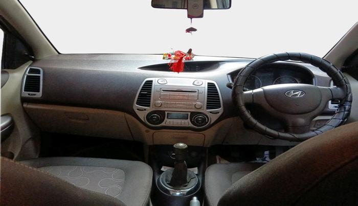 2011 Hyundai i20 MAGNA 1.2, Petrol, Manual, 57,335 km, interior