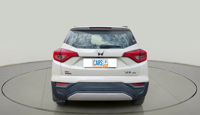 2023 Mahindra XUV300 W8 (O) 1.5 DIESEL AMT, Diesel, Automatic, 78,824 km, exterior