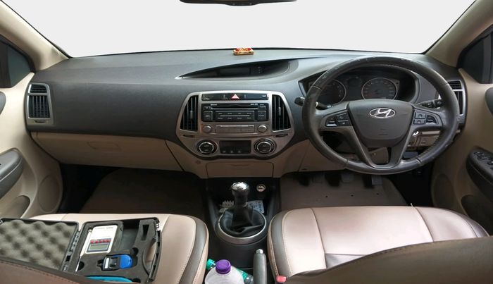 2013 Hyundai i20 SPORTZ 1.2, Petrol, Manual, 55,209 km, interior