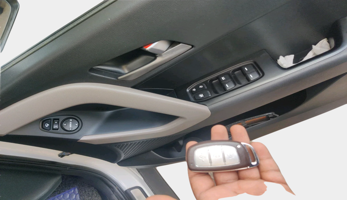 2017 Hyundai Creta SX PLUS 1.6 PETROL, Petrol, Manual, 52,373 km, interior