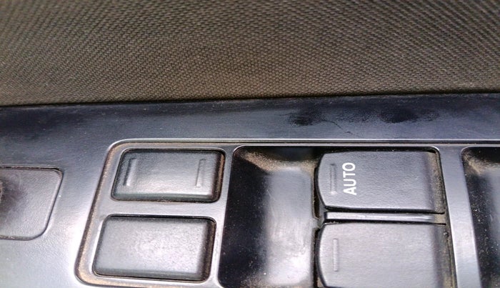 2013 Maruti Swift ZXI, Petrol, Manual, 74,482 km, interior