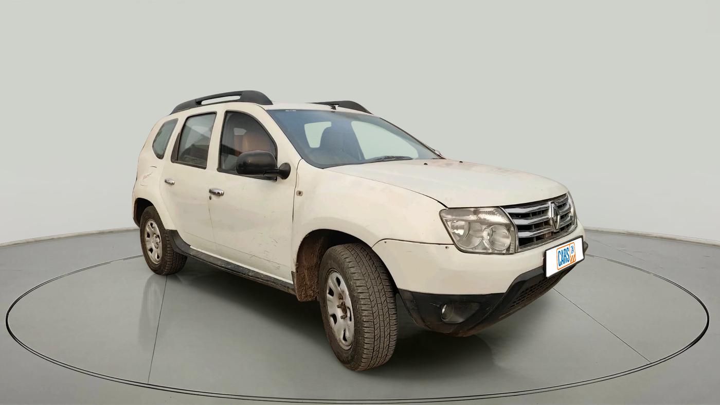 2013 Renault Duster RXE PETROL, CNG, Manual, 1,37,744 km, exterior