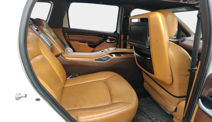 2013 Renault Duster RXE PETROL, Petrol, Manual, 1,37,744 km, interior