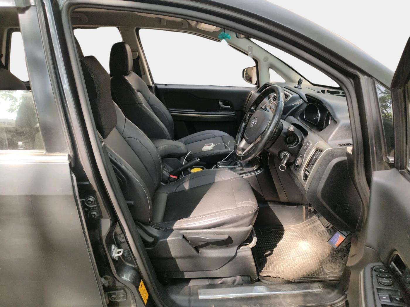 2018 Tata Hexa XTA 4X2 6 STR, Diesel, Automatic, 59,442 km, interior