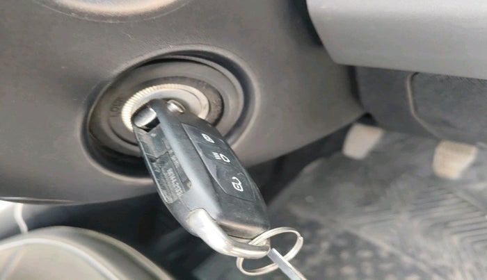 2022 Tata NEXON XM PETROL, Petrol, Manual, 9,750 km, interior