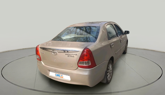 2011 Toyota Etios V, Petrol, Manual, 1,52,429 km, exterior