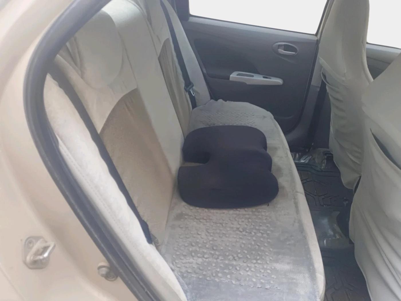 2011 Toyota Etios V, Petrol, Manual, 1,52,429 km, interior