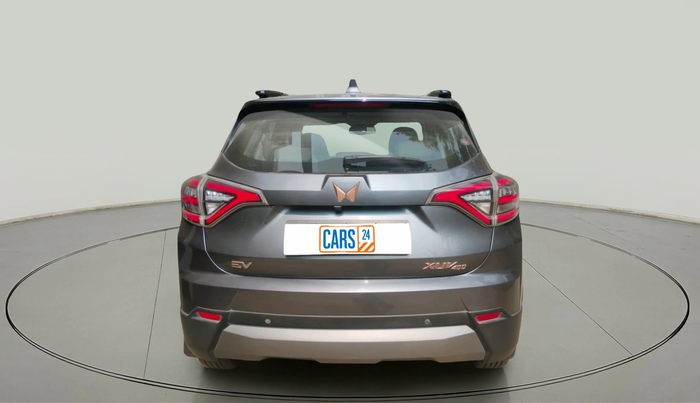 2024 Mahindra XUV400 EL 7.2 KW, Electric, Automatic, 60,845 km, exterior