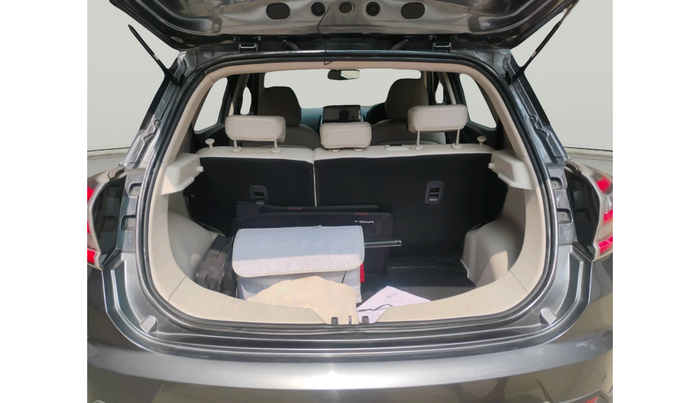 2024 Mahindra XUV400 EL 7.2 KW, Electric, Automatic, 60,845 km, exterior