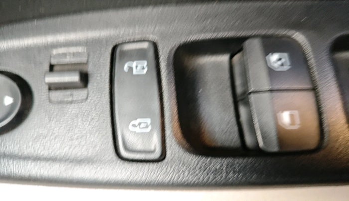 2024 Hyundai VENUE S(O) 1.2, Petrol, Manual, 12,260 km, interior