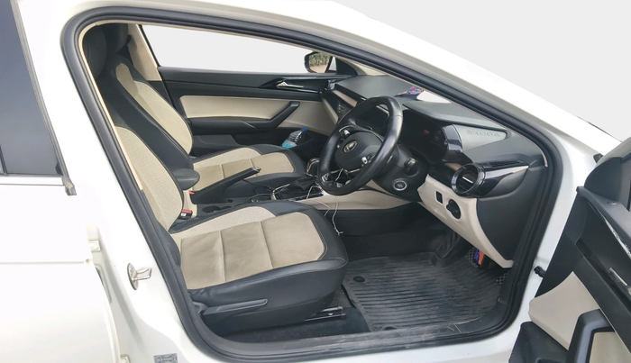 2022 Skoda SLAVIA STYLE 1.0L TSI AT, Petrol, Automatic, 47,064 km, interior