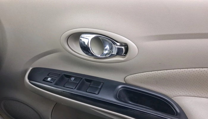 2012 Renault Scala RXZ DIESEL, Diesel, Manual, 1,10,328 km, interior