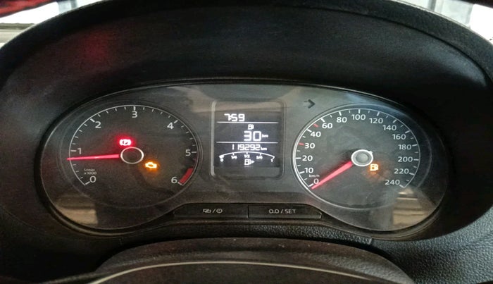 2014 Volkswagen Polo HIGHLINE1.5L, Diesel, Manual, 1,19,292 km, interior